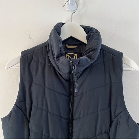 Noble Outfitters Quilted Black Equestrian Riding Vest Size Small - Picture 2 of 10